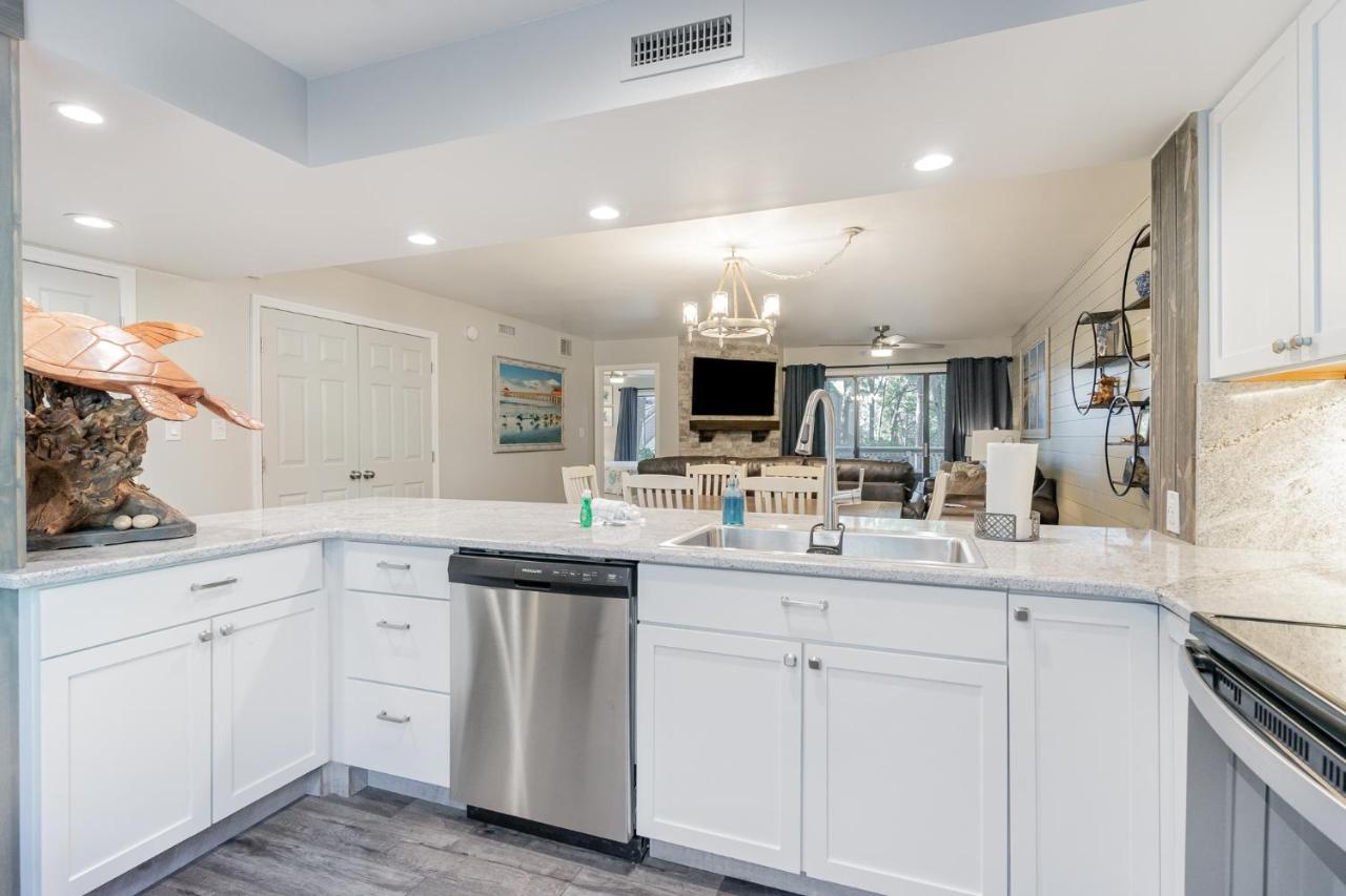 Completely Remodeled And Open 18C Richmond Park Villa Myrtle Beach Exterior photo