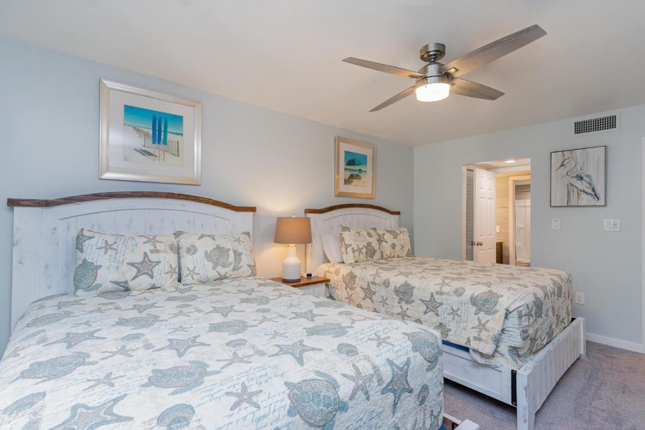 Completely Remodeled And Open 18C Richmond Park Villa Myrtle Beach Exterior photo